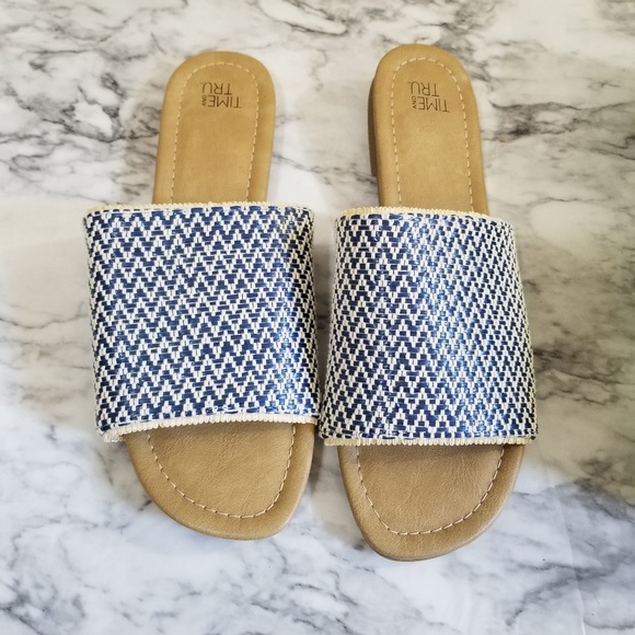 time and tru white sandals